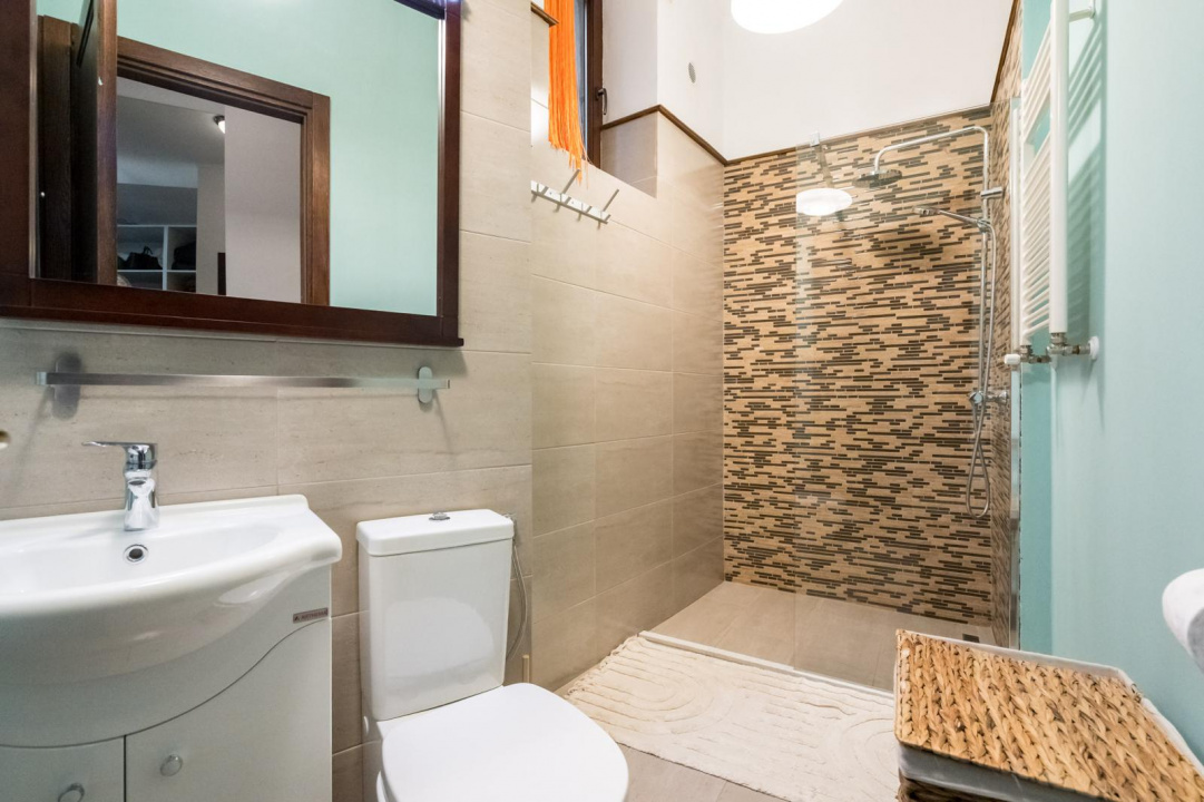 ARMENEASCA, PARTER IN BLOC ART DECO, 6 CAMERE 190 MP!