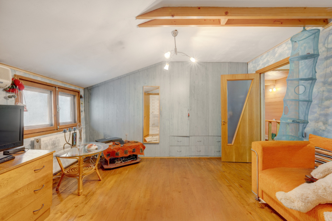 VIILOR - ECHINOCTIULUI, CASA 211 MP UTILI, LOT 460 MP!