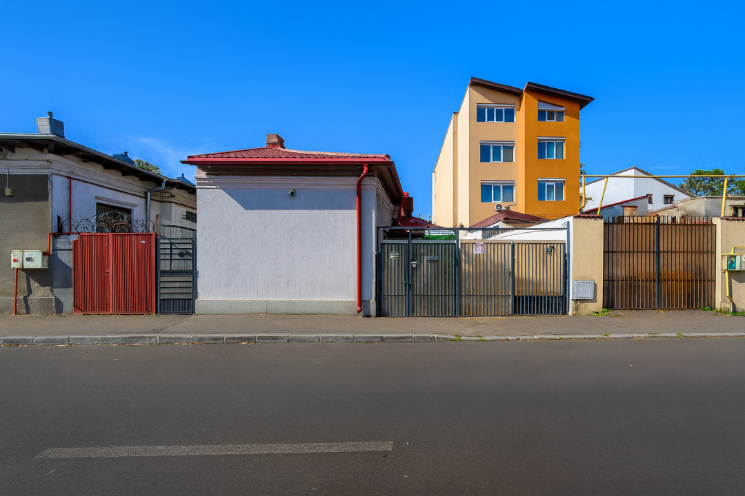 VIILOR - ECHINOCTIULUI, CASA 211 MP UTILI, LOT 460 MP!