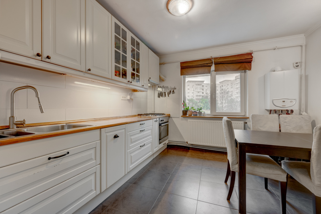 Nerva Traian - decomandat - centrală termica - bloc reabilitat - comision 0 