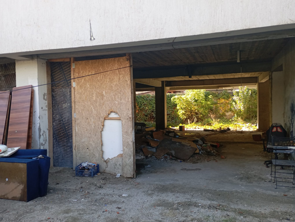 Vând bloc locuințe colective la roșu, stradal – Șos. Chitilei