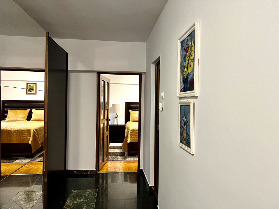 Inchiriere apartament 2 camere (Unirii) (Parcul Izvor). Priveliste superba.