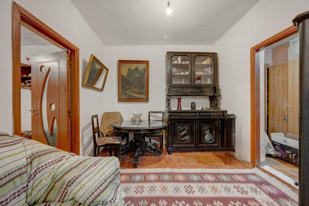 CAROL - REGINA MARIA, CASA 63 MP!