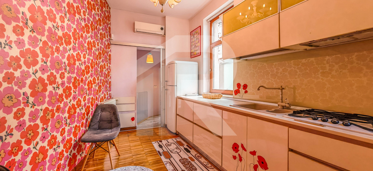 Spațiu profesional cu caracter într-o vilă individuală