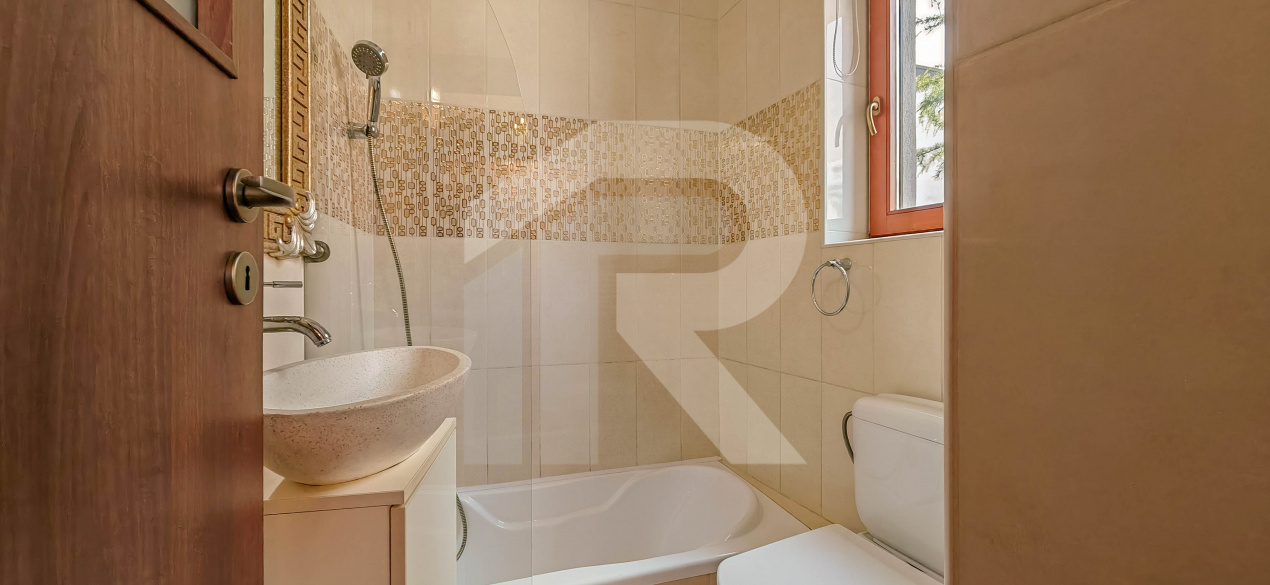 Spațiu profesional cu caracter într-o vilă individuală