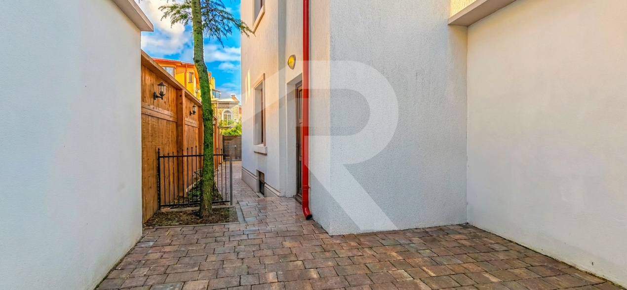 Spațiu profesional cu caracter într-o vilă individuală