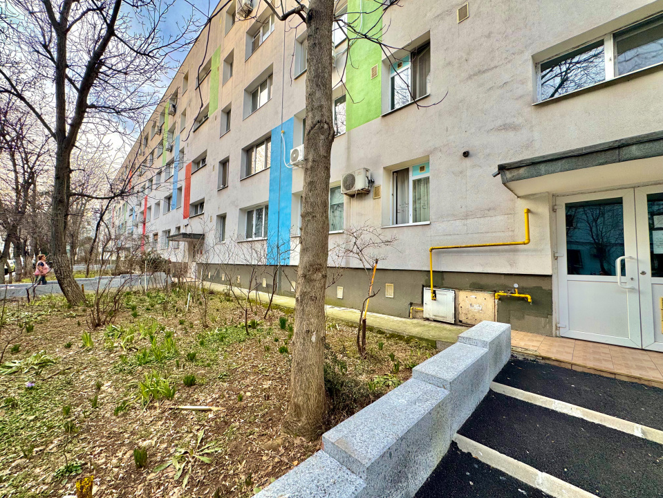 Garsonieră Decomandată 33mp. Bloc Reabilitat. Berceni, Grădiștea.