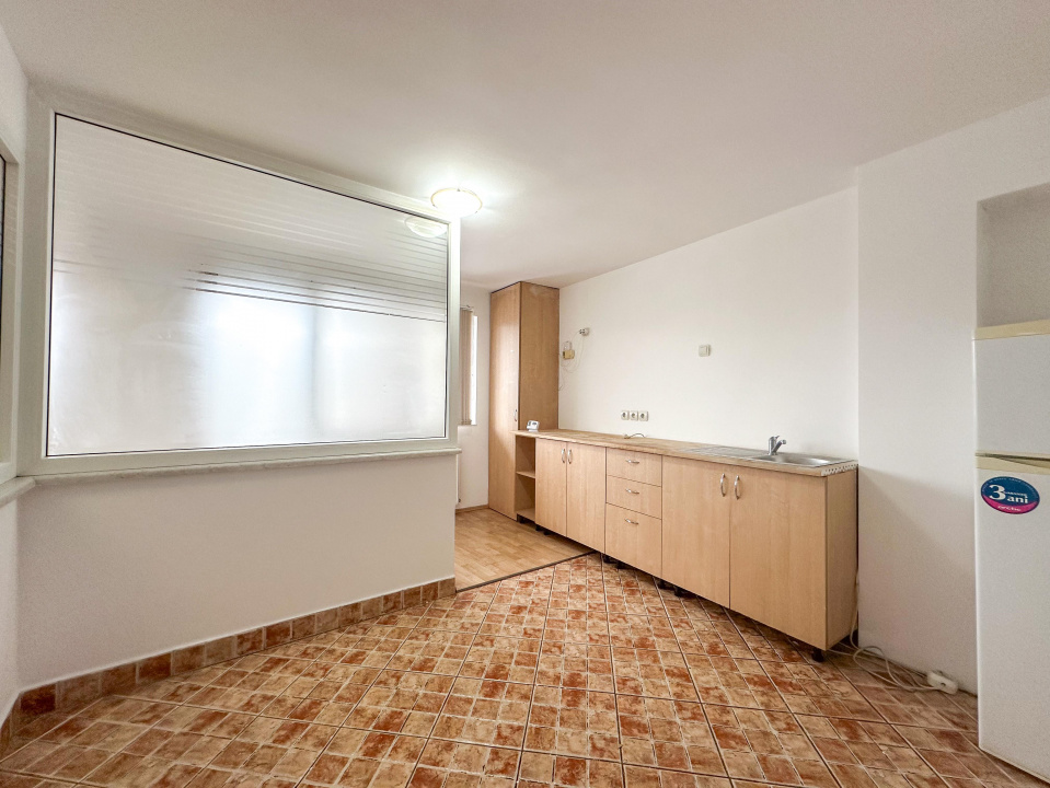 2 etaje, 160mp, centrala termica, scara interioara - Prestanta!