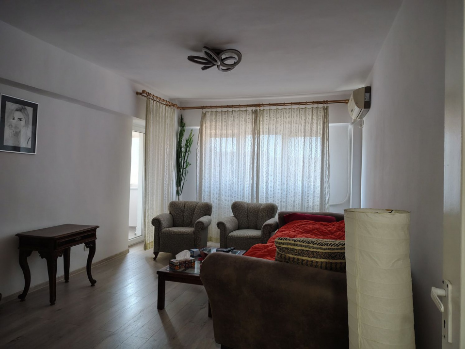 4 camere Mosilor centrala proprie, decomandat