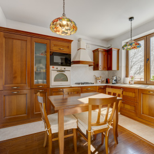 VILA DE INCHIRIAT, PRELUNGIREA GHENCEA, STR. FUNIGEILOR !