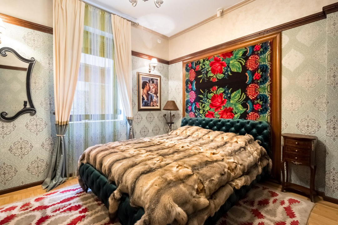 ARMENEASCA, BIROU PARTER-185 MP!