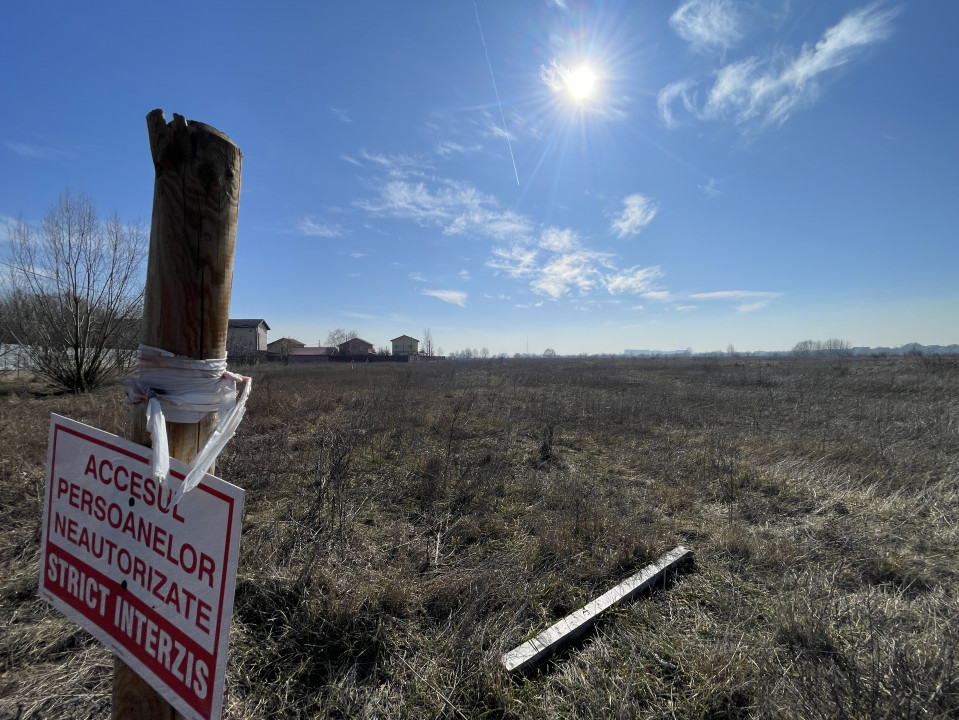 GIULESTI | Teren intravilan PUZ V3a2 9000mp ideal terenuri de sport