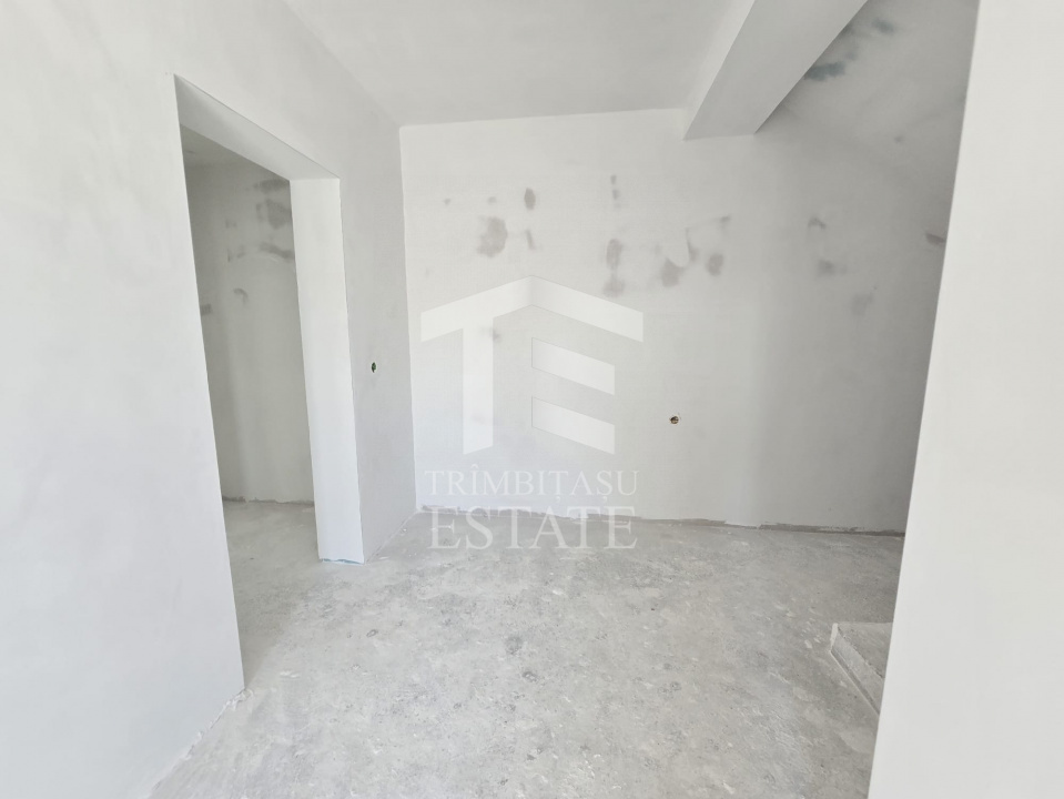 OVIDIU-POIANA- Vila tip duplex cu terasa circulabila.