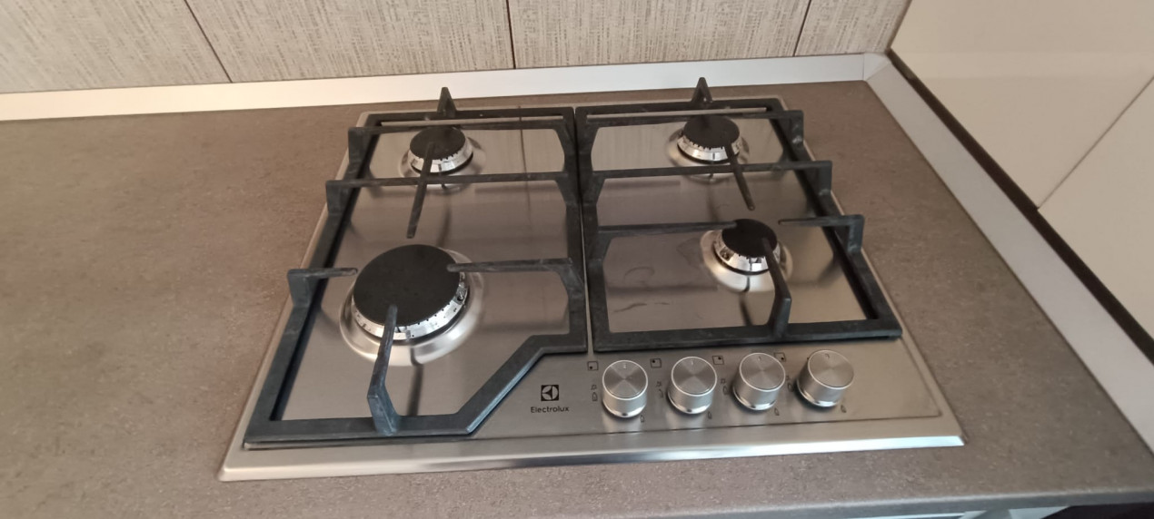 Apart. 2 cam. Balcon inchis, Bucatarie separata + Parcare ! Tineretului 79H !