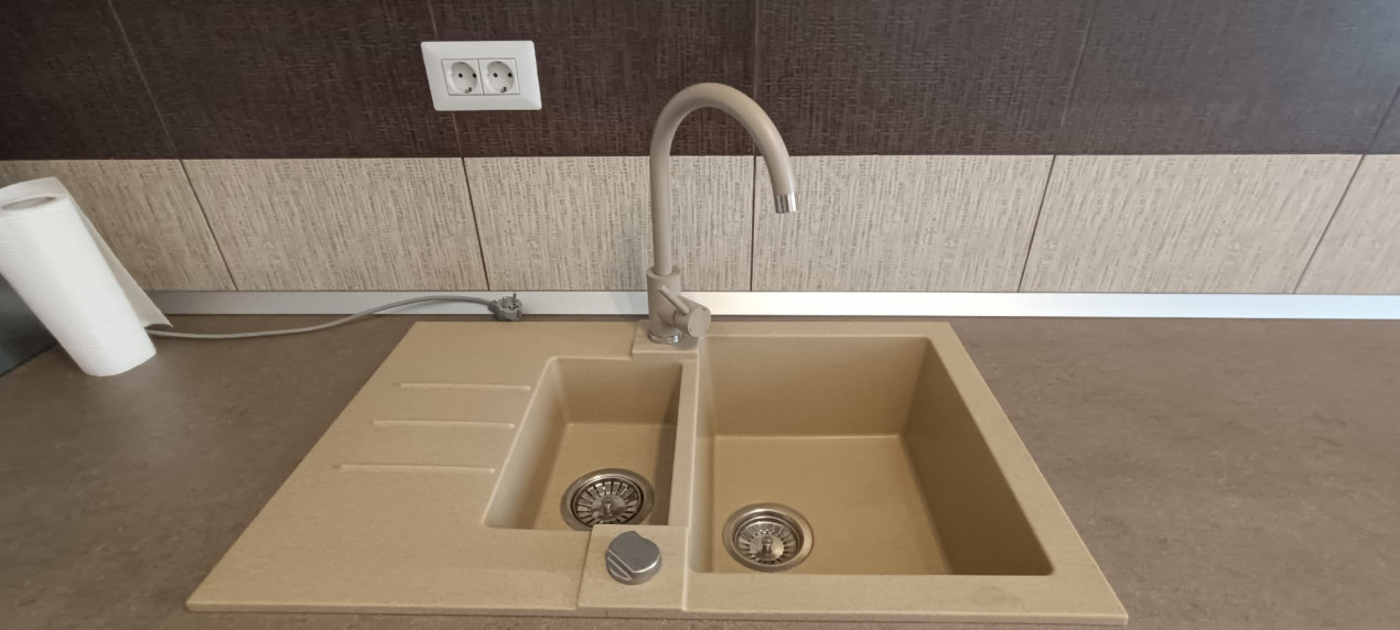 Apart. 2 cam. Balcon inchis, Bucatarie separata + Parcare ! Tineretului 79H !