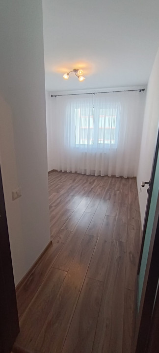 Apart. 2 cam. Balcon inchis, Bucatarie separata + Parcare ! Tineretului 79H !