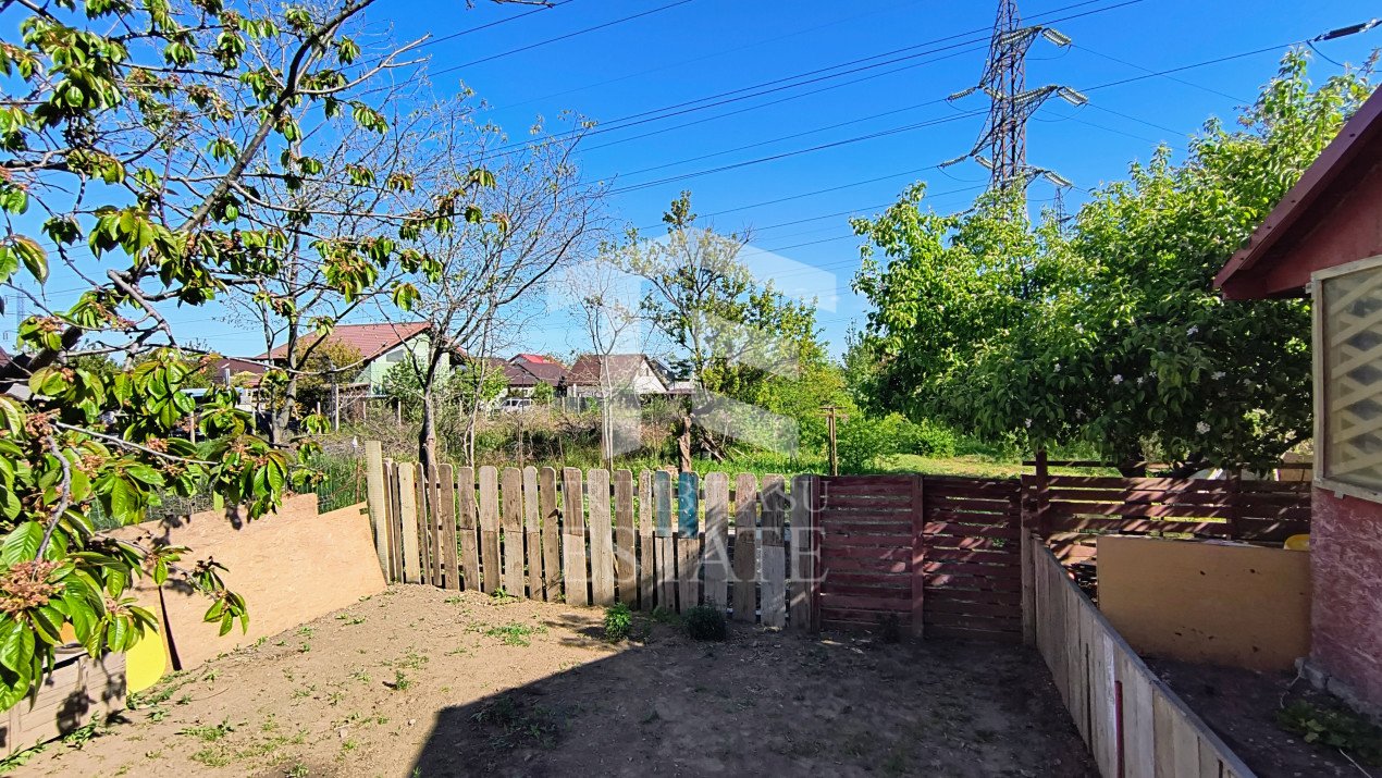 Năvodari | Casă spațioasă cu teren mare