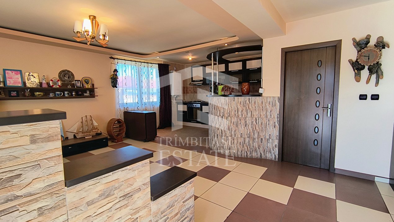 Năvodari | Casă spațioasă cu teren mare