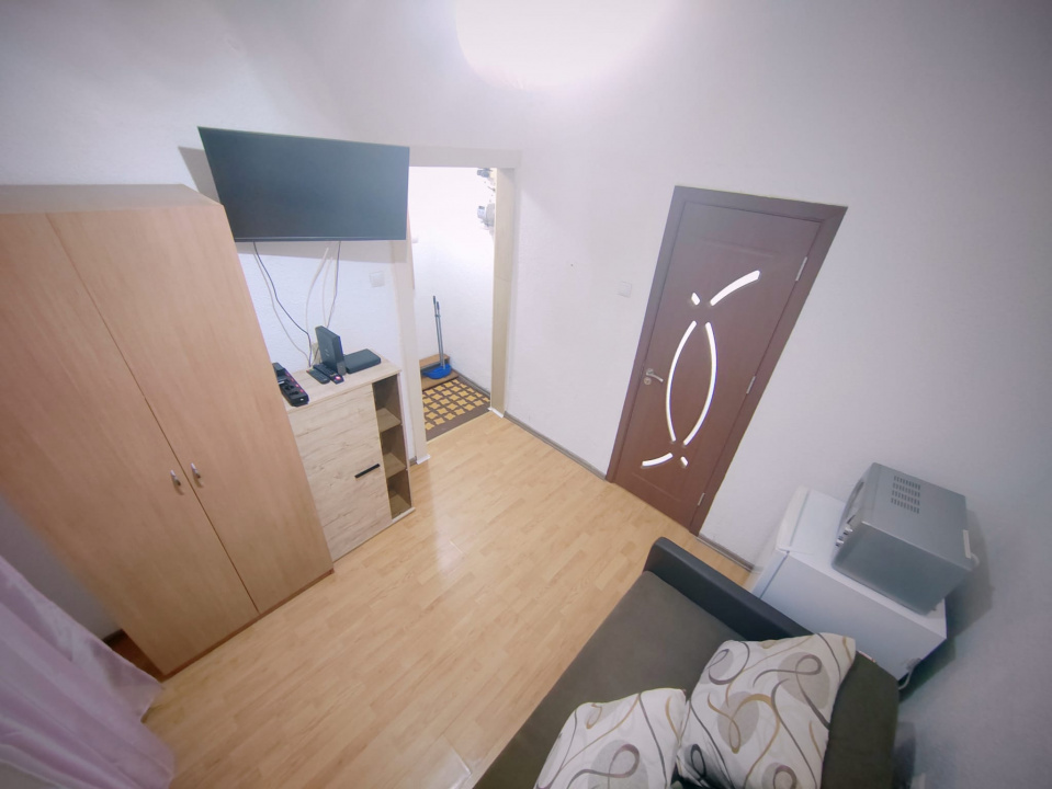 Ultracentral Universitate ideal investitie