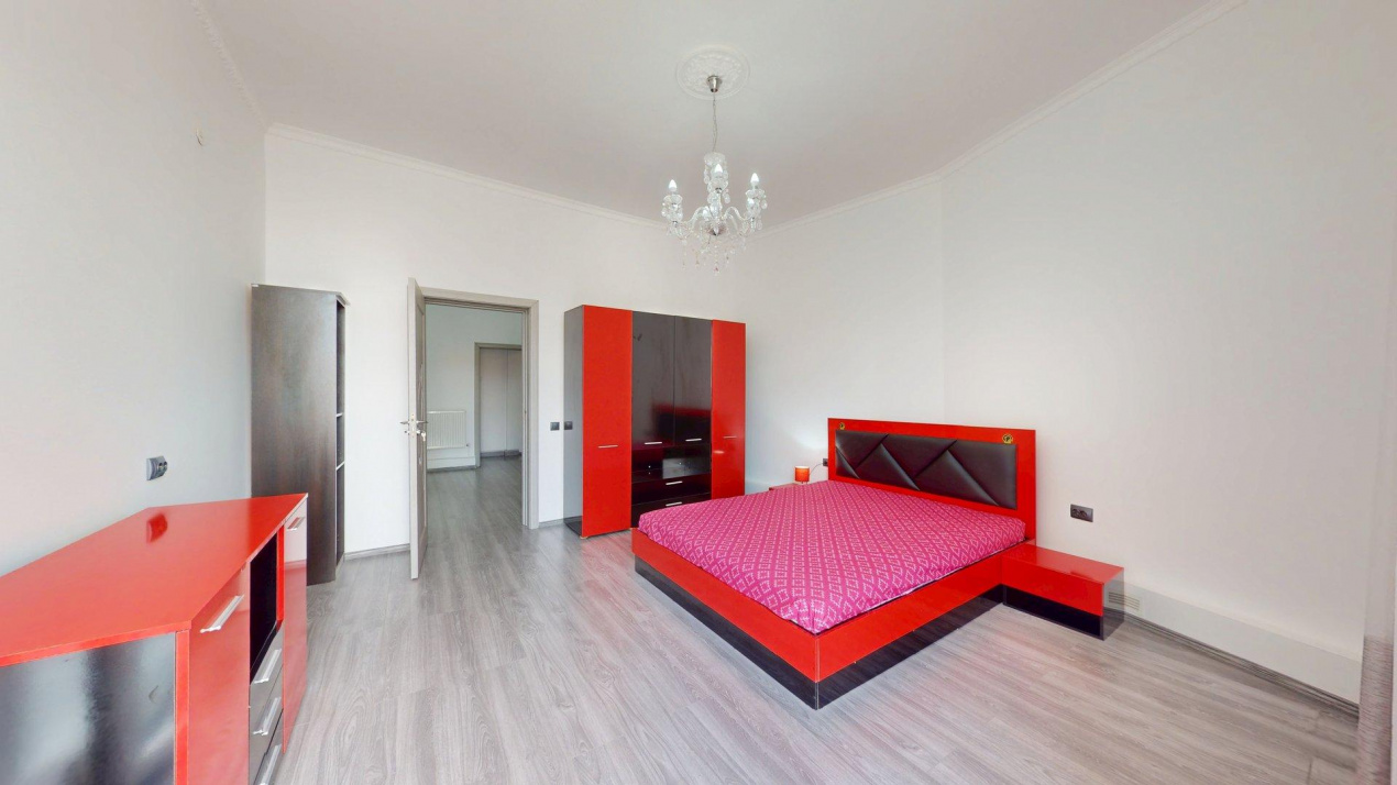 Oportunitate Apartament 3 camere deosebit 115 mp Metrou Piata Unirii 