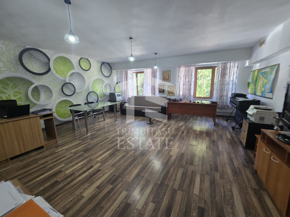 CENTRU- Spatiu comercial de inchiriat!