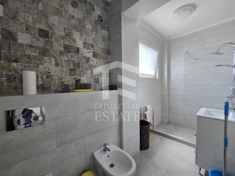 MAMAIA SAT- 3 camere cu vedere la mare | gata de mutat sau de investit